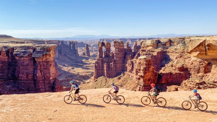 canyonlands white rim views on bike